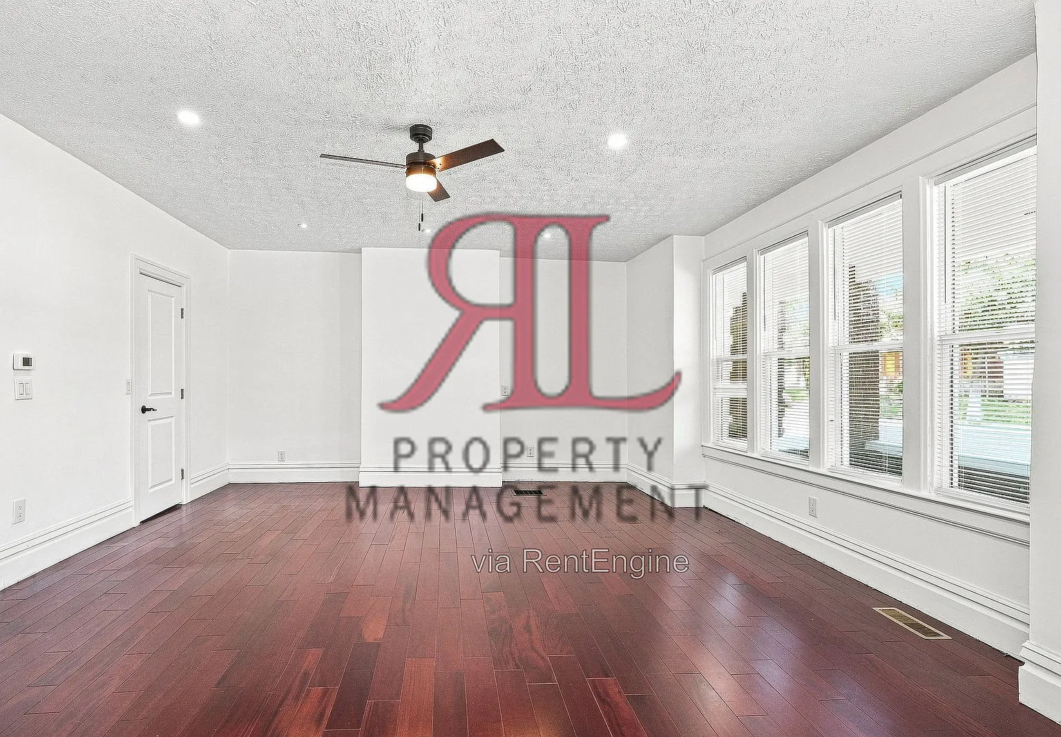 2 bed, 2.0 bath, 1000 sqft, $1,449 — Photo 3