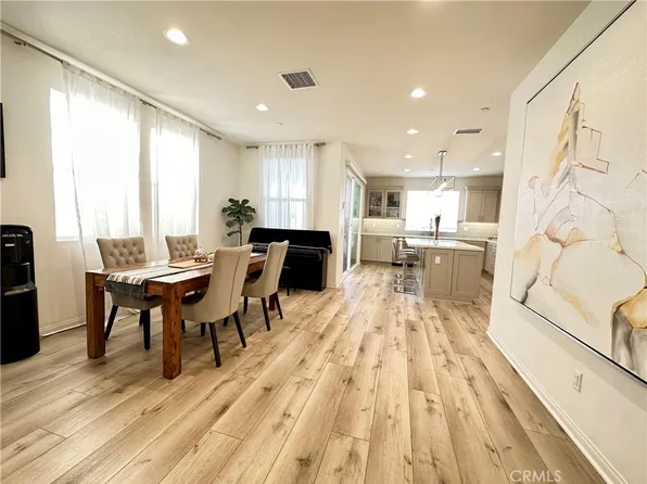 35 Hideaway Loop, Mission Viejo, CA 92692