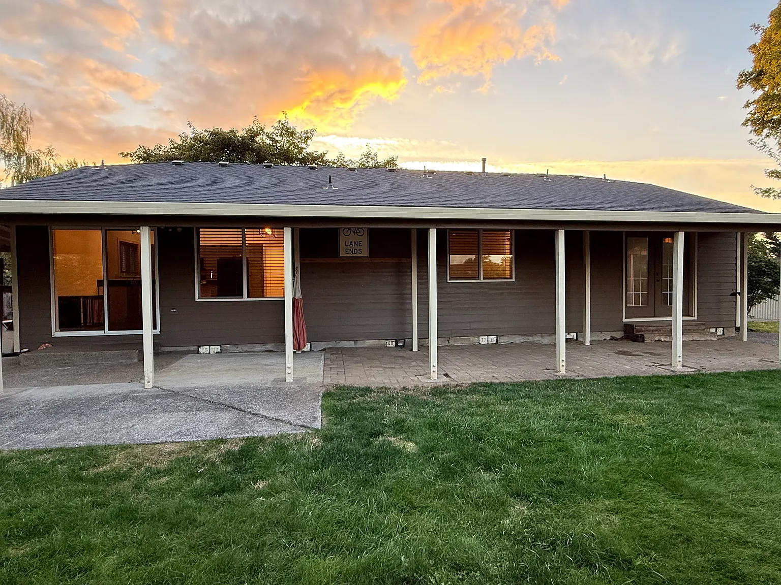 3 bed, 1321 sqft, $2,795 — Photo 4