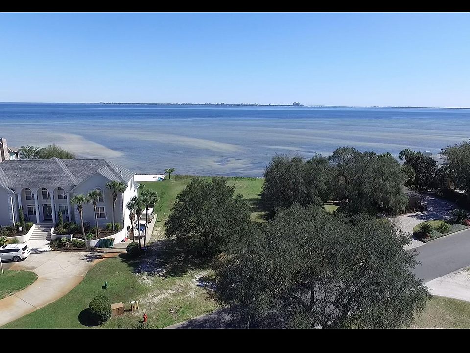 1st image of 835 Choctaw Ln.