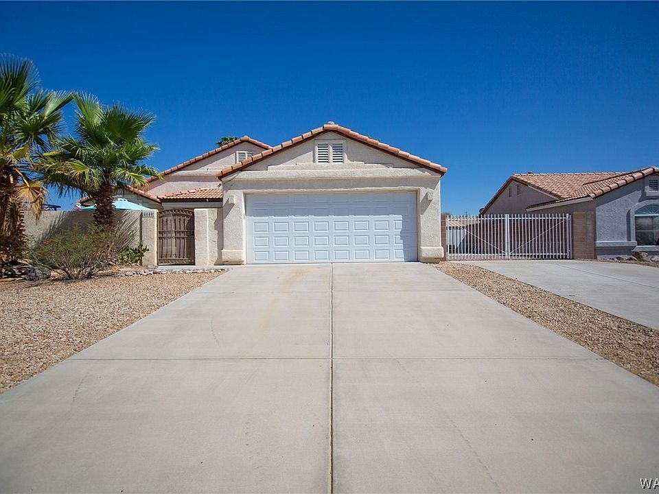 1st image of 4040 S Dixon Drive