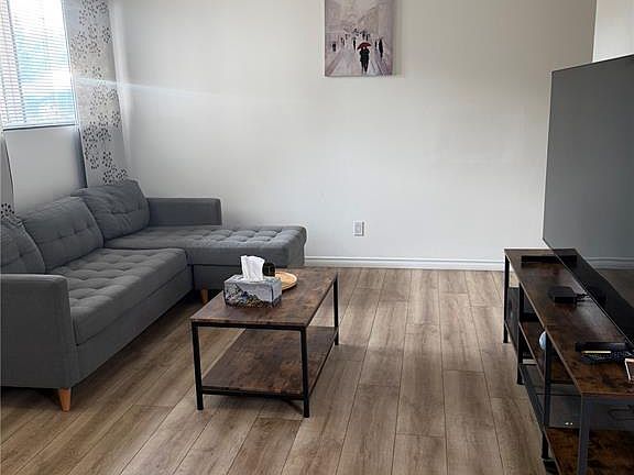 3rd image of UNIT 5-116 Acadia COURT