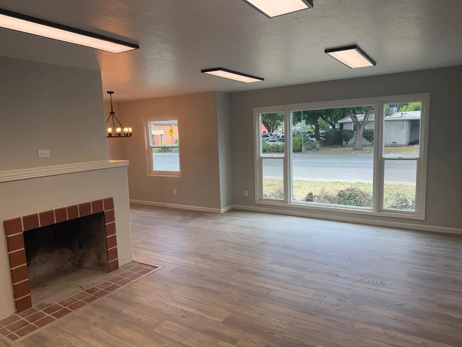 3 bed, 1513 sqft, $2,995 — Photo 3