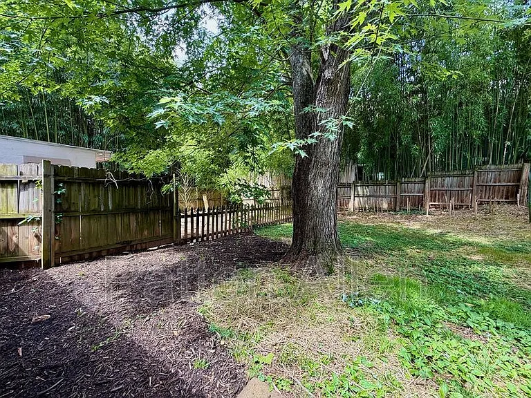 10 Miller Rd E #A — Photo 14