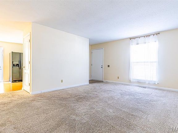 4th image of 2340 Charterwood Ct