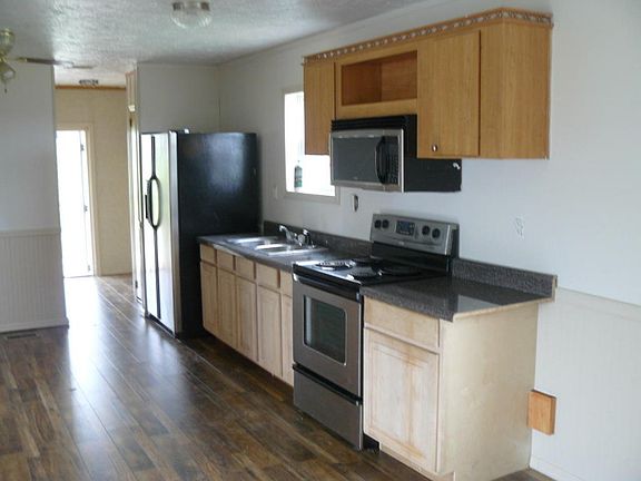 5th image of 156 Jonathan Ln