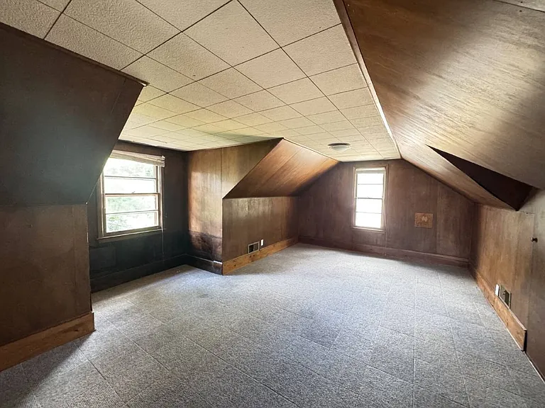 1798 Lydia Ave W — Photo 10