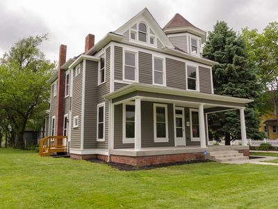 2364 Broadway St, Indianapolis, IN, 46205