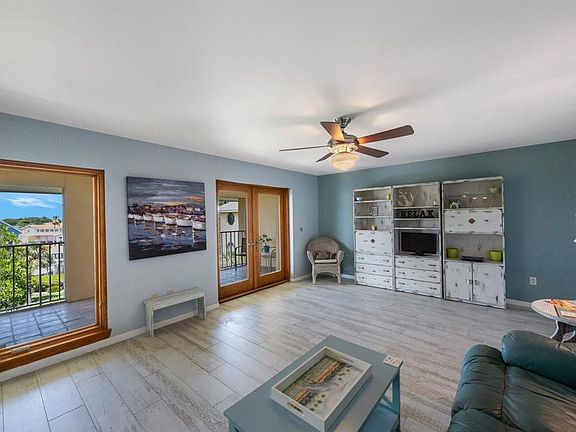 5th image of 1125 PINELLAS BAYWAY S #305