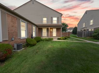 23697 Stonehenge Blvd, Novi, MI