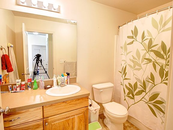 4th image of 801 Poplar Cir