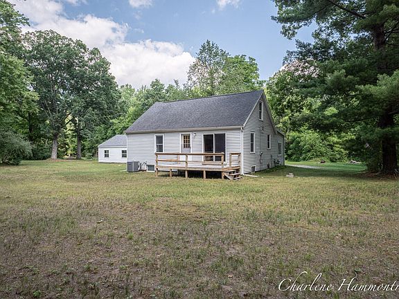 3rd image of 8430 Nugent Ave NE