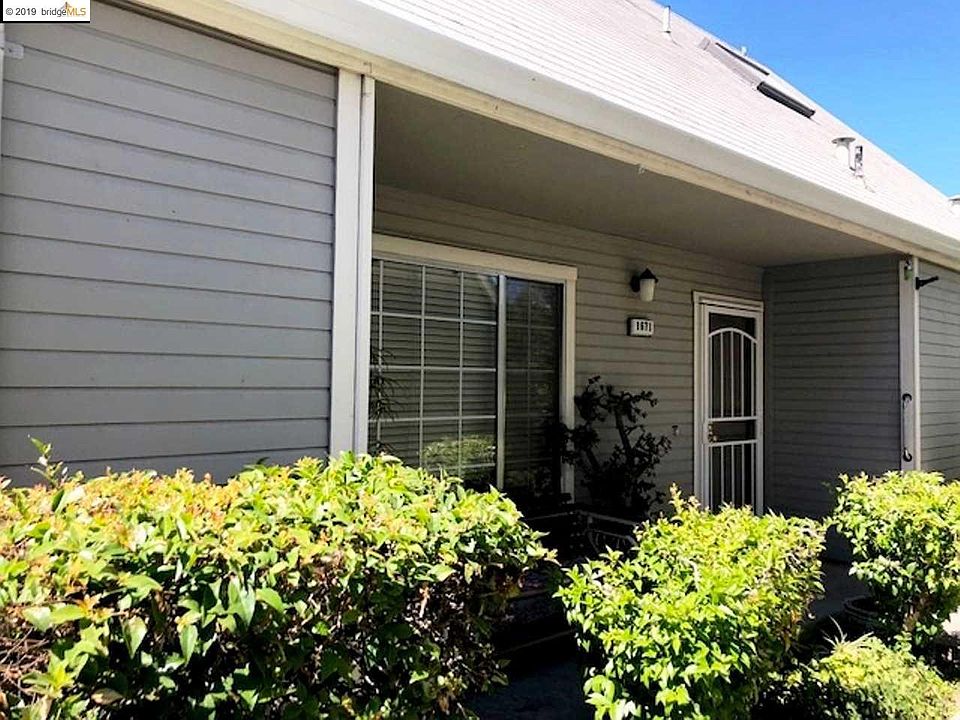 1st image of 1671 Somerset Pl