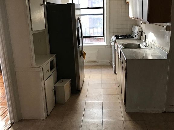 5th image of 589 E 93rd St APT 3R