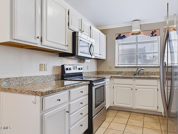 4th image of 17200 W BELL Road #1219