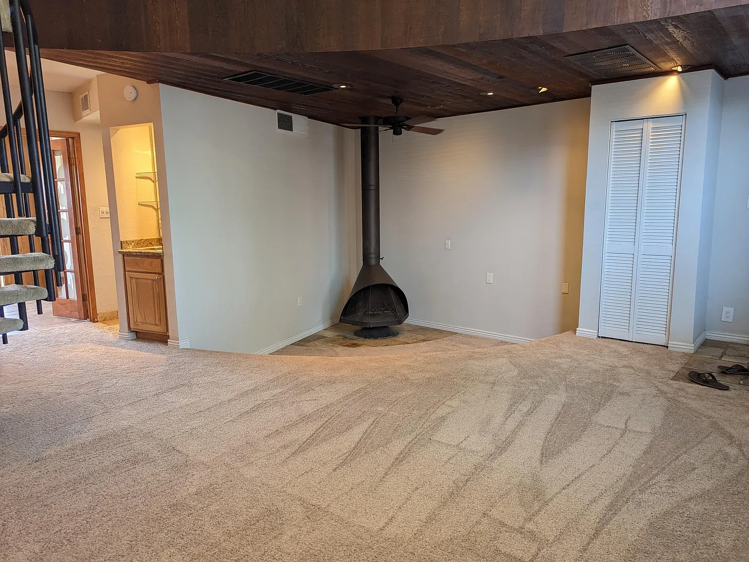 2 bed, 1270 sqft, $2,600 — Photo 3