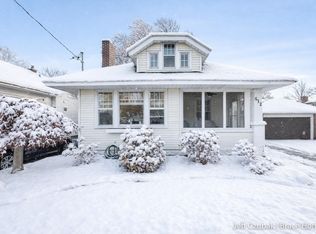 612 Deming St SE, Grand Rapids, MI 49507