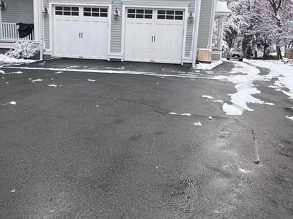 5th image of 1002 Grove St #1