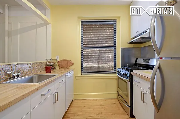 Sold by Citi Habitats | media 10