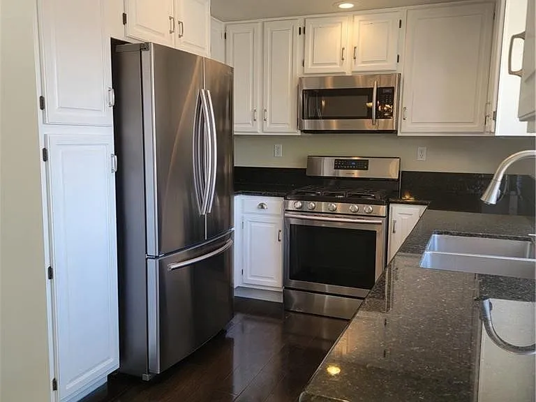 6208 Smokey Hill Ln — Photo 10