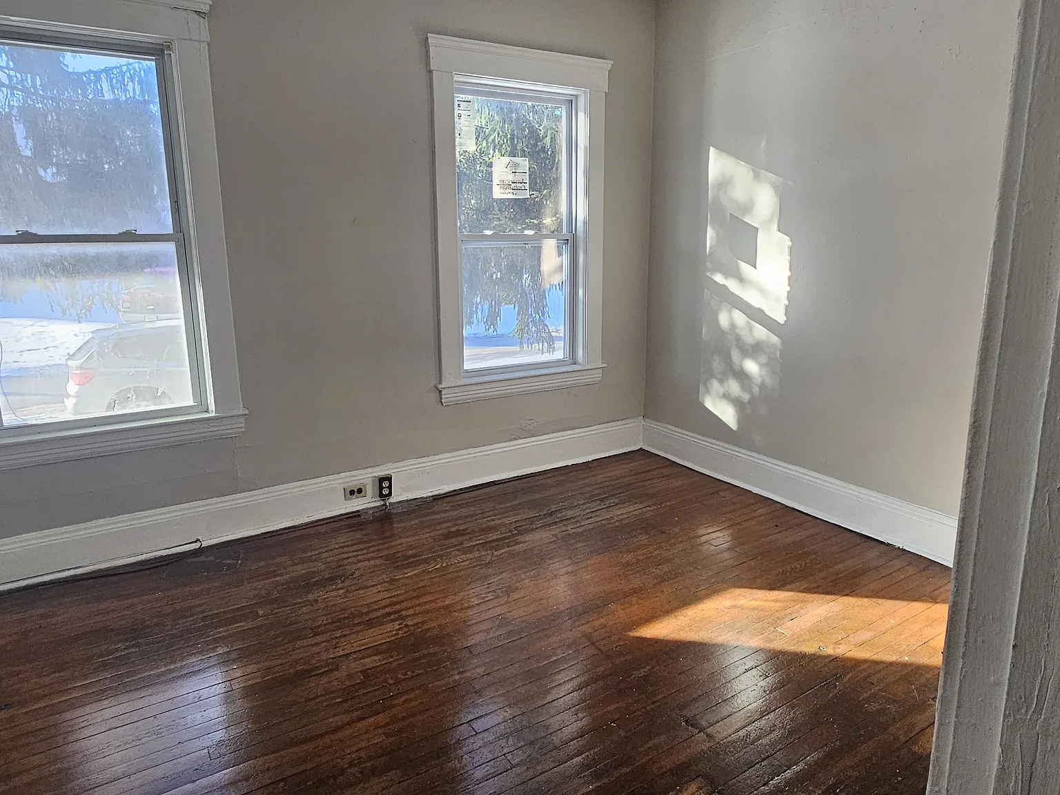 1 bed, 700 sqft, $800 — Photo 2