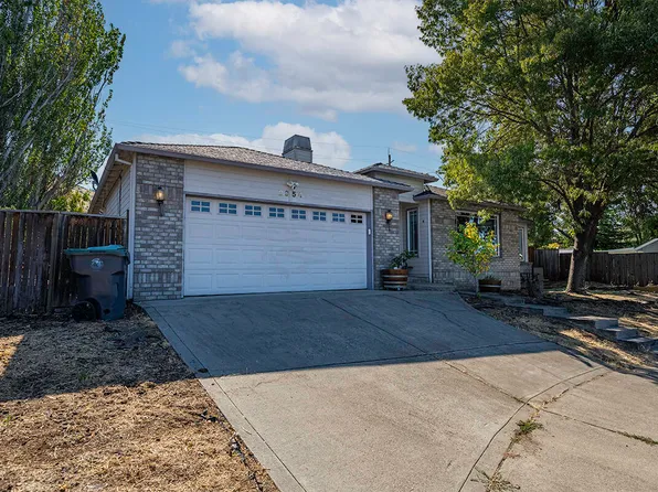 2954 Farmington Ave, Medford, OR 97504