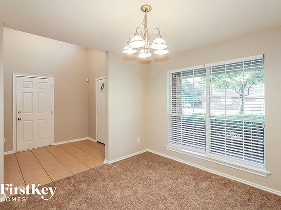 5th image of 8726 Elm Drake Ln