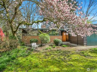 11024 27th Ave NE, Seattle, WA 98125