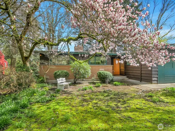 11024 27th Avenue NE, Seattle, WA 98125