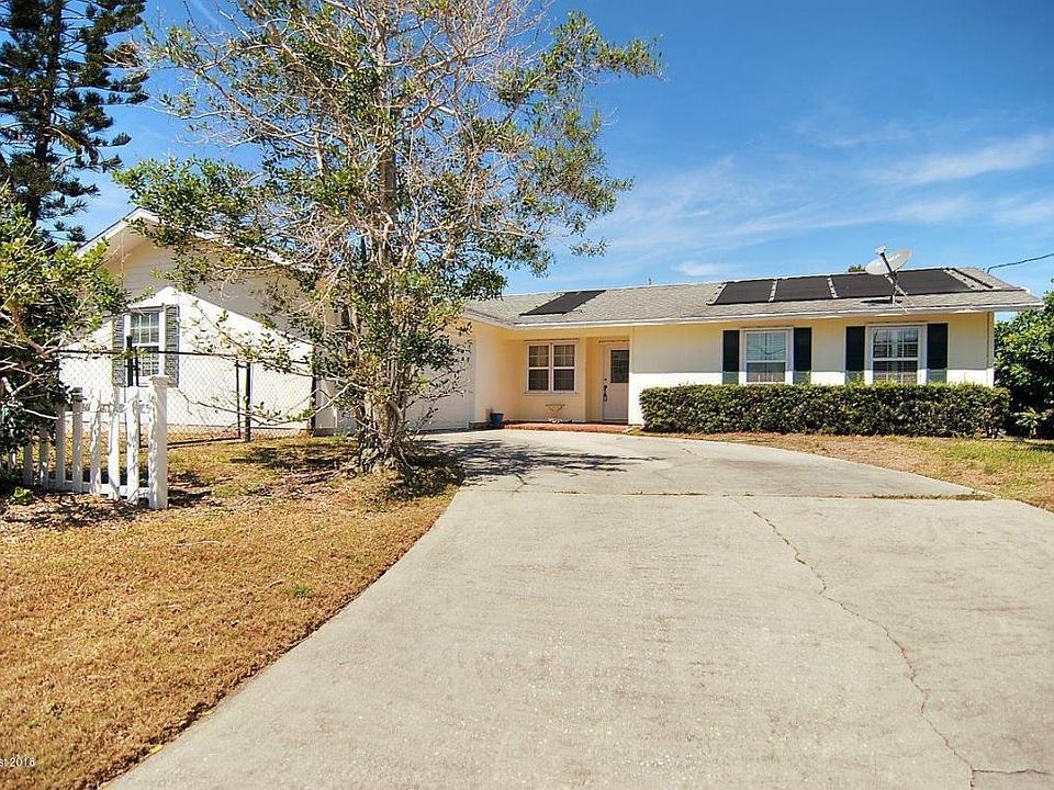 1st image of 390 Spoonbill Ln