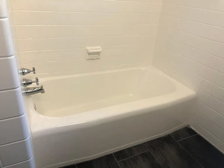 817 Hayden Ln — Photo 9
