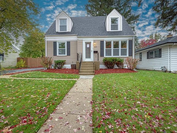 3rd image of 504 S La Londe Ave