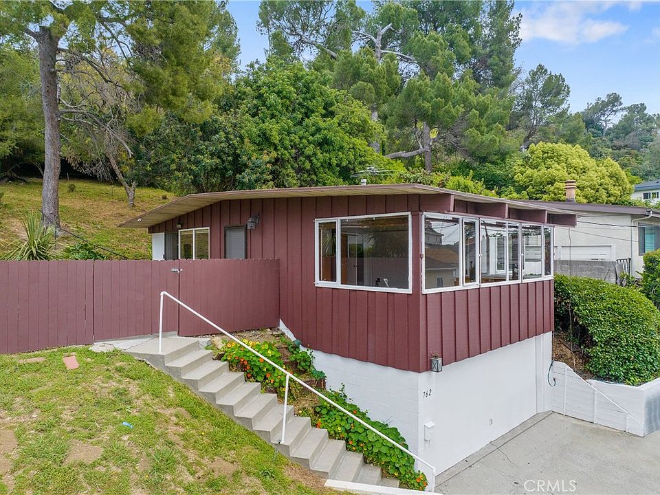 1st image of 762 Divina Vista St