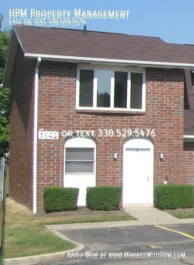 2 bed, 1.5 bath, $1,200 — Photo 1