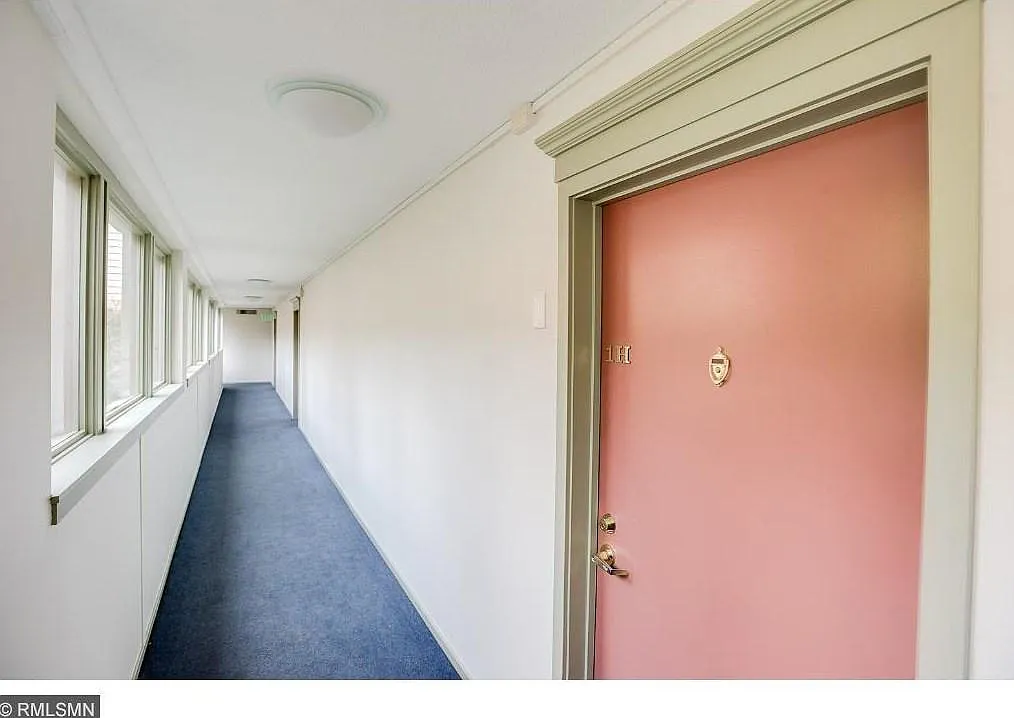 1 bed, 760 sqft, $1,390 — Photo 3