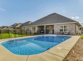 7718 Hillsmere Ct, Pensacola, FL 32526
