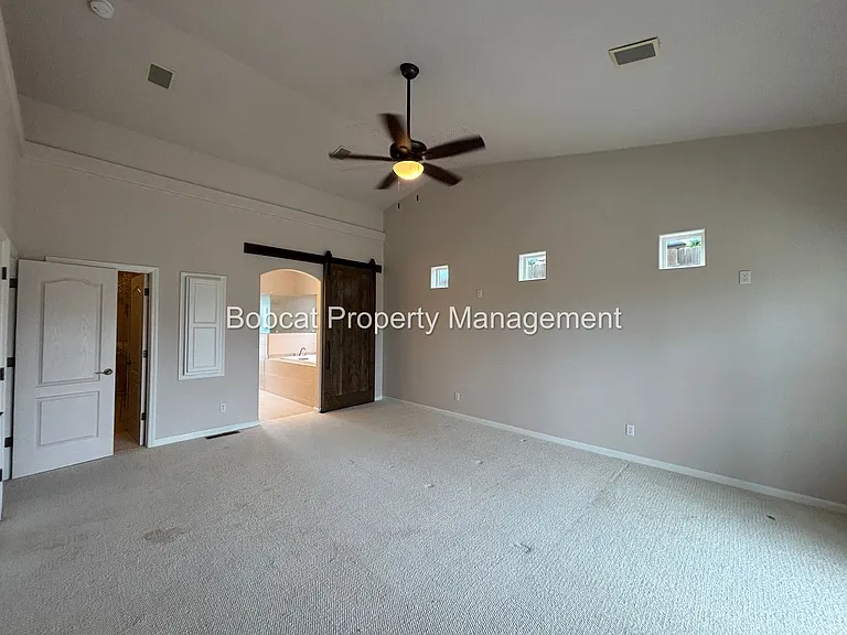963 Ranchview Cir — Photo 35