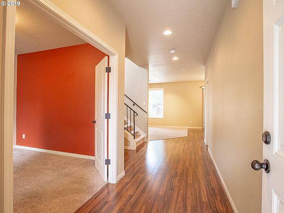 3rd image of 13408 NE 44th St