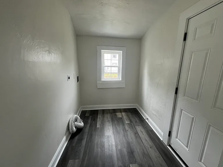 3115 Roanoke Ave — Photo 9