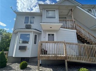 42 Anthony St APT 13, Griswold, CT 06351