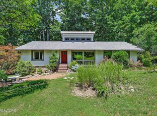 222 Foxfire Ln, Kingston, TN 37763