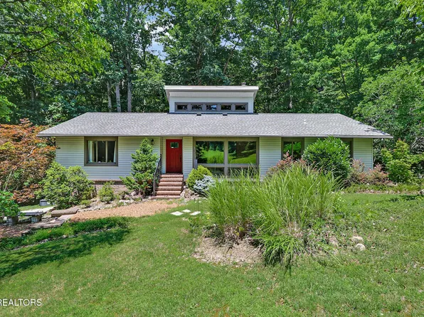 222 Foxfire Ln, Kingston, TN 37763