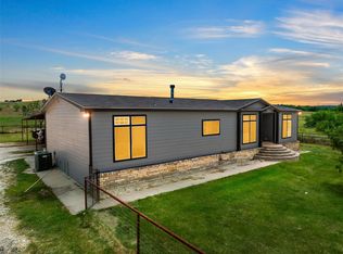 284 Bubert Ln, Mc Gregor, TX 76657