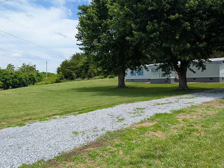 3205 Little Chuckey Rd — Photo 4