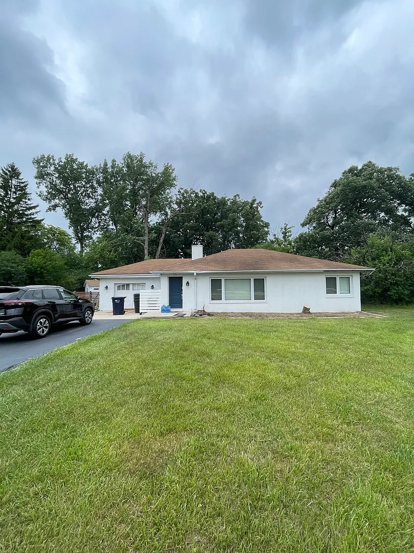 2320 Duffy Ln photo 1