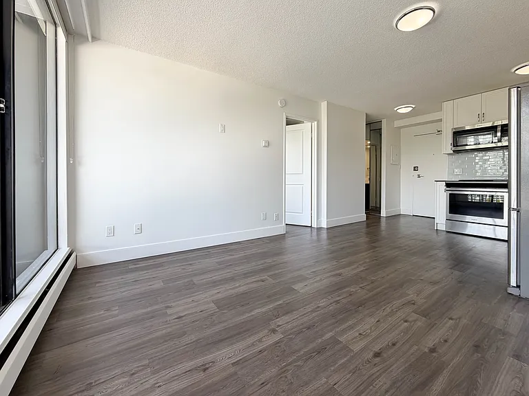 1755 Haro St #306 — Photo 3