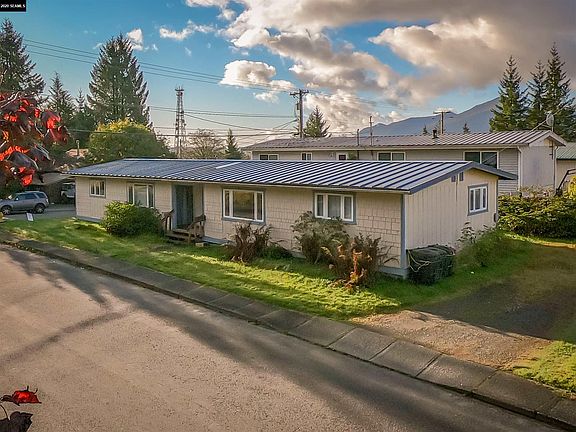 2nd image of 3405-3407 Hawkins Avenue