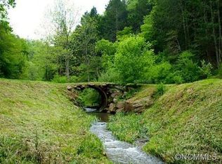 7381 Bear Creek Rd, Bear creek rd, NC 28753