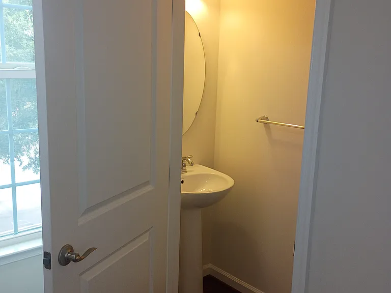 3560 Fort Lincoln Dr NE — Photo 16