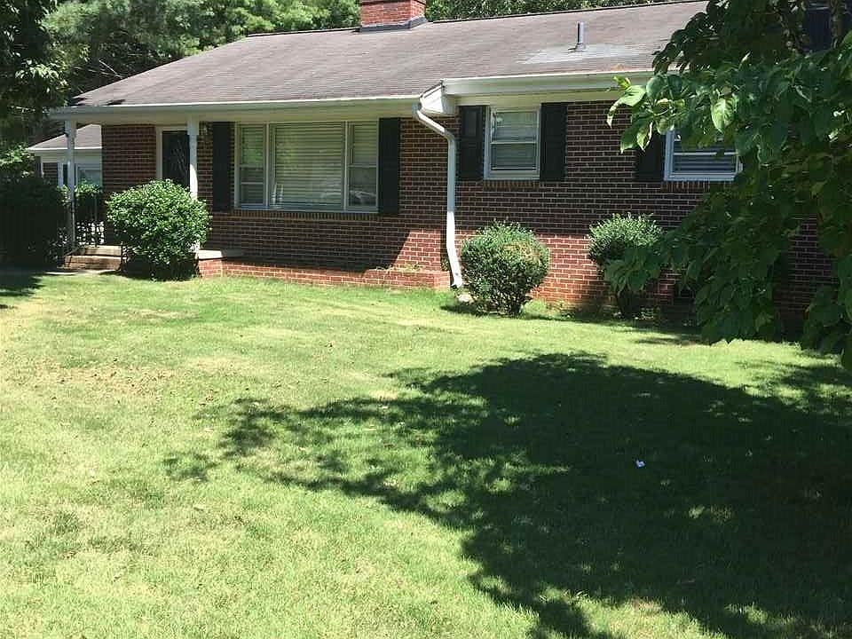 1st image of 311 Woodland Dr